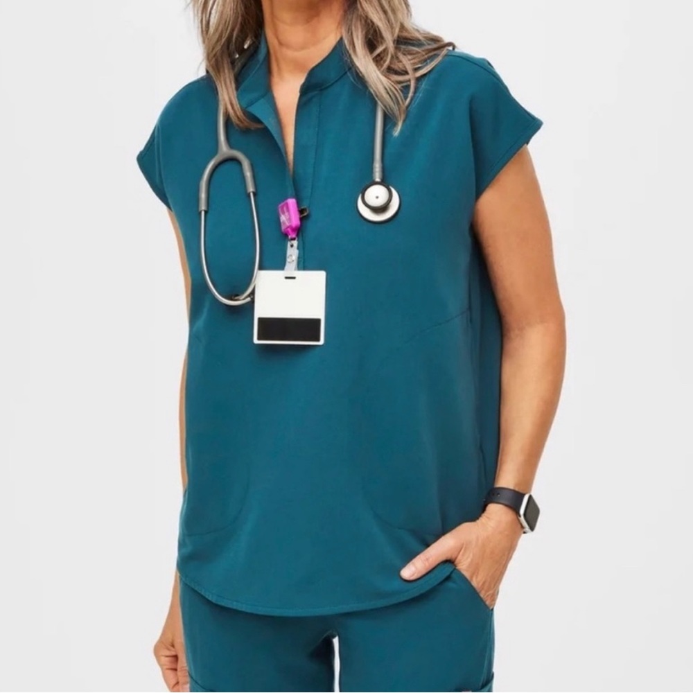 Figs Rafaela Oversized Scrub Top - Caribbean Blue S
